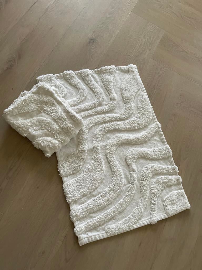 2 Nieuwe Badmatten - Zacht en Comfortabel!, Ophalen of Verzenden, Nieuw, Wit, Badmat