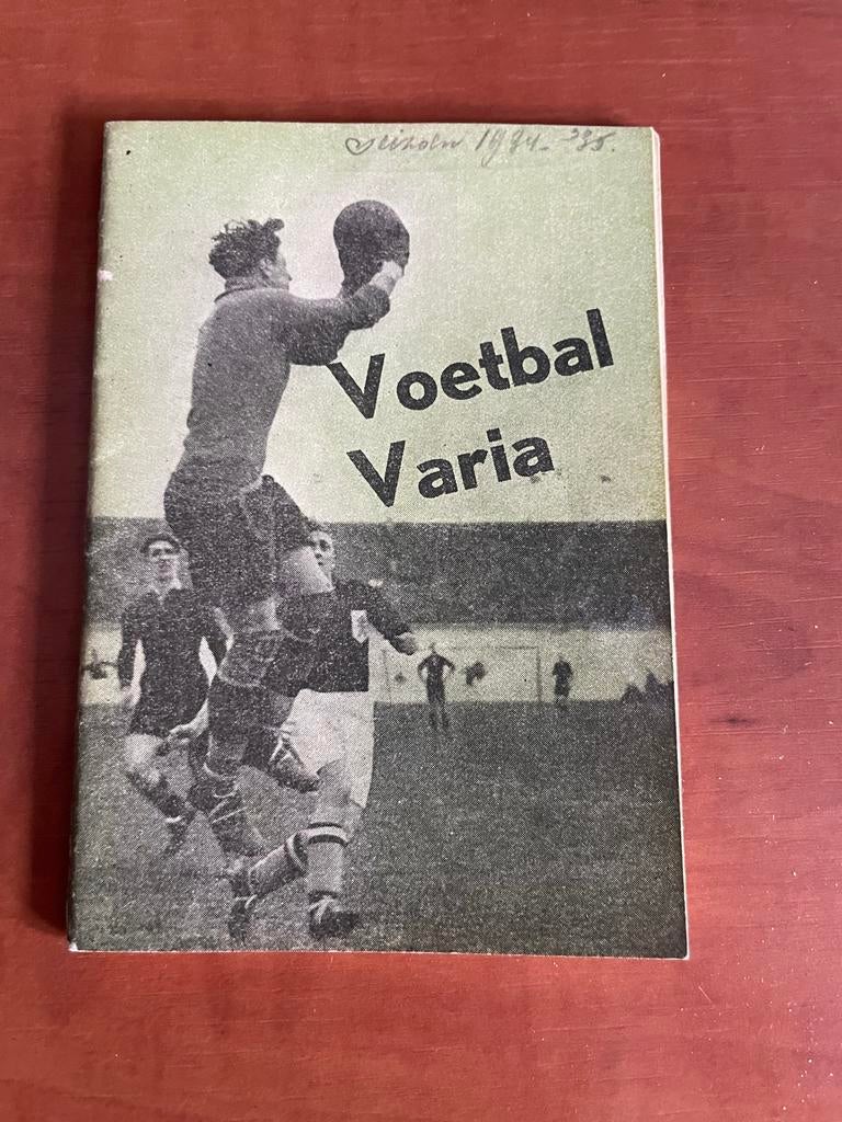 Voetbal Varia Seizoen 1934-35, Ophalen of Verzenden, Gebruikt