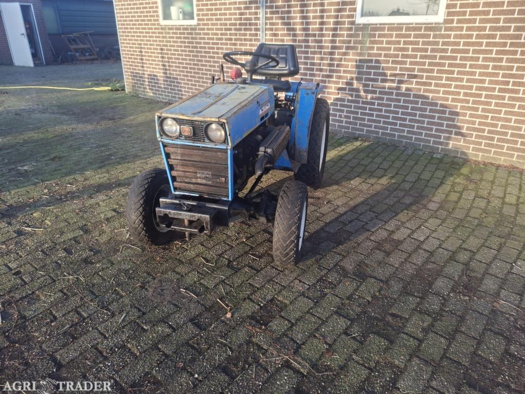 Hinomoto c174, Gebruikt, -, Niet opgegeven, Tot 80 Pk