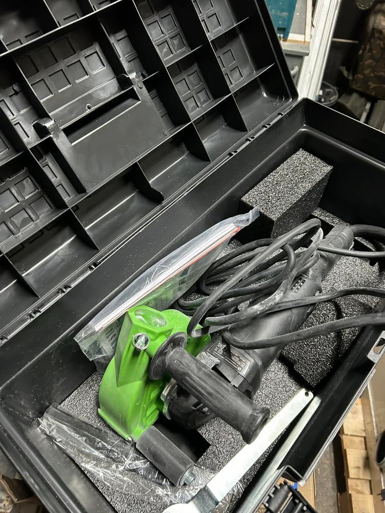 Nog nieuwe muurfrees, Ophalen, Zo goed als nieuw