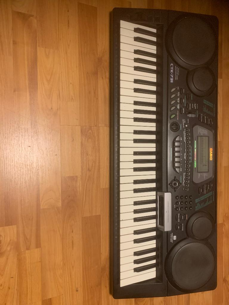 Casio CTK-731, Ophalen, Casio, 61 toetsen, Zo goed als nieuw