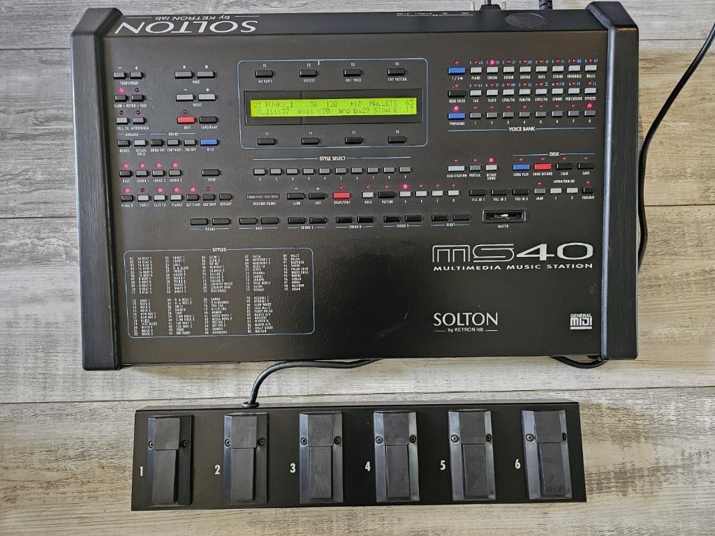 # Ketron Solton MS-40 Multimedia Music Station voetpedaal, Ophalen, Gebruikt, Overige aantallen, Overige merken