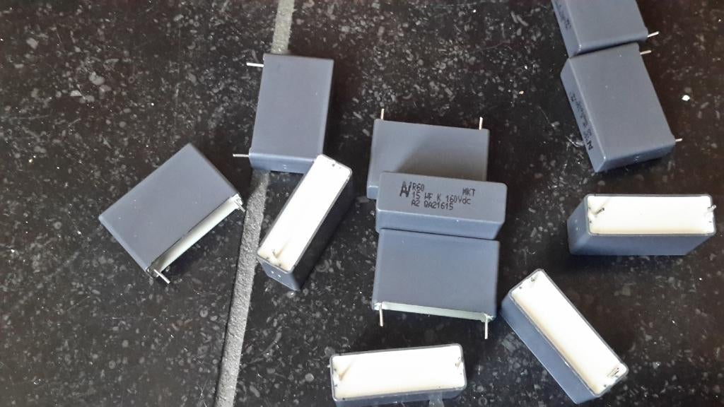 Arcotronics 15uf 160v mkt 10% 27,5mm (Nieuw), Ophalen of Verzenden, Nieuw