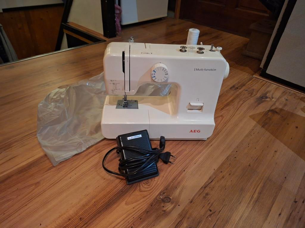 Een naaimachines voor beginners, Ophalen of Verzenden, Gebruikt, Naaimachine, Overige merken