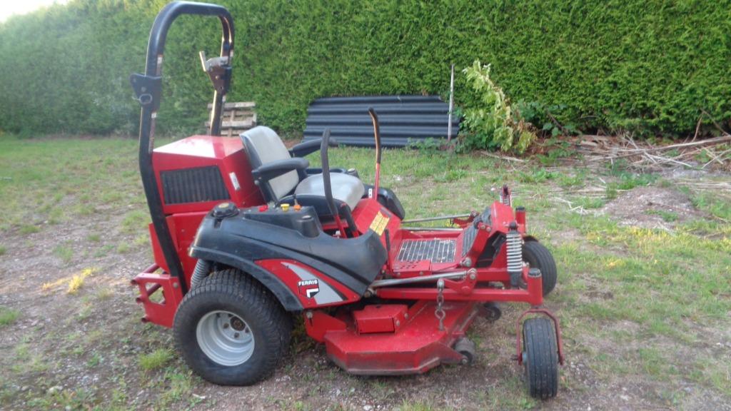 wegens inruil zware profesionelle feris is2000 zero turn  di, Tuin en Terras, Zitmaaiers, Ophalen, Gebruikt, Ferris, Husqvarna