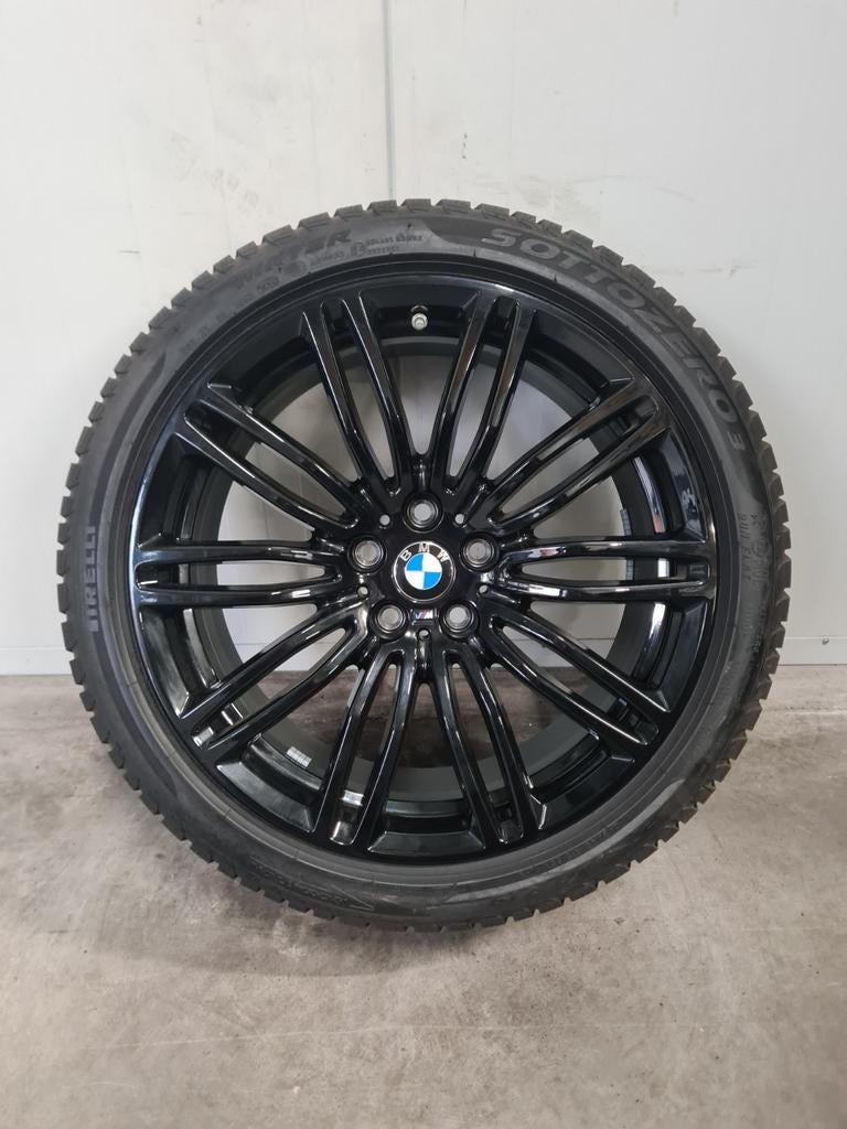 19' BMW 5 Serie G30 G31 Styling 664M Zwart met winterbanden, 245 mm, Banden en Velgen, Winterbanden, Personenwagen