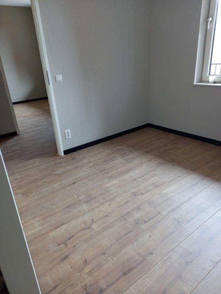 Laminaat ,PVC trapbekleding visgraat,egaliseren slechts6€