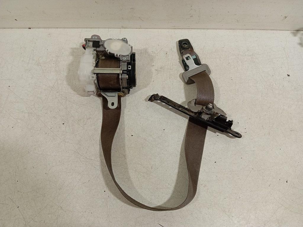 Veiligheidsgordel links voor Lexus GS, Auto-onderdelen, Onderdelen@venauto.nl, Van der Ven Autorecycling B.V., Gebruikt, Ettenseweg 76, 4706 PB Roosendaal, The Netherlands