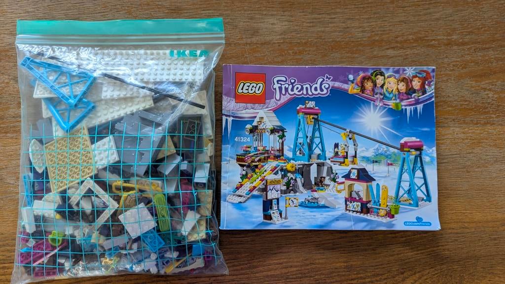 Lego Friends set Wintersport skilift. Nr 41324. IZGS, Ophalen of Verzenden, Zo goed als nieuw, Complete set, Lego