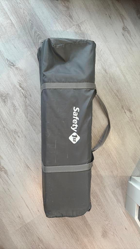 Campingbedje safety 1st, Ophalen, Zo goed als nieuw, Reisbedje