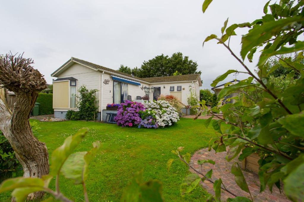 Mooi Chalet in Vollenhove, Tot en met 4