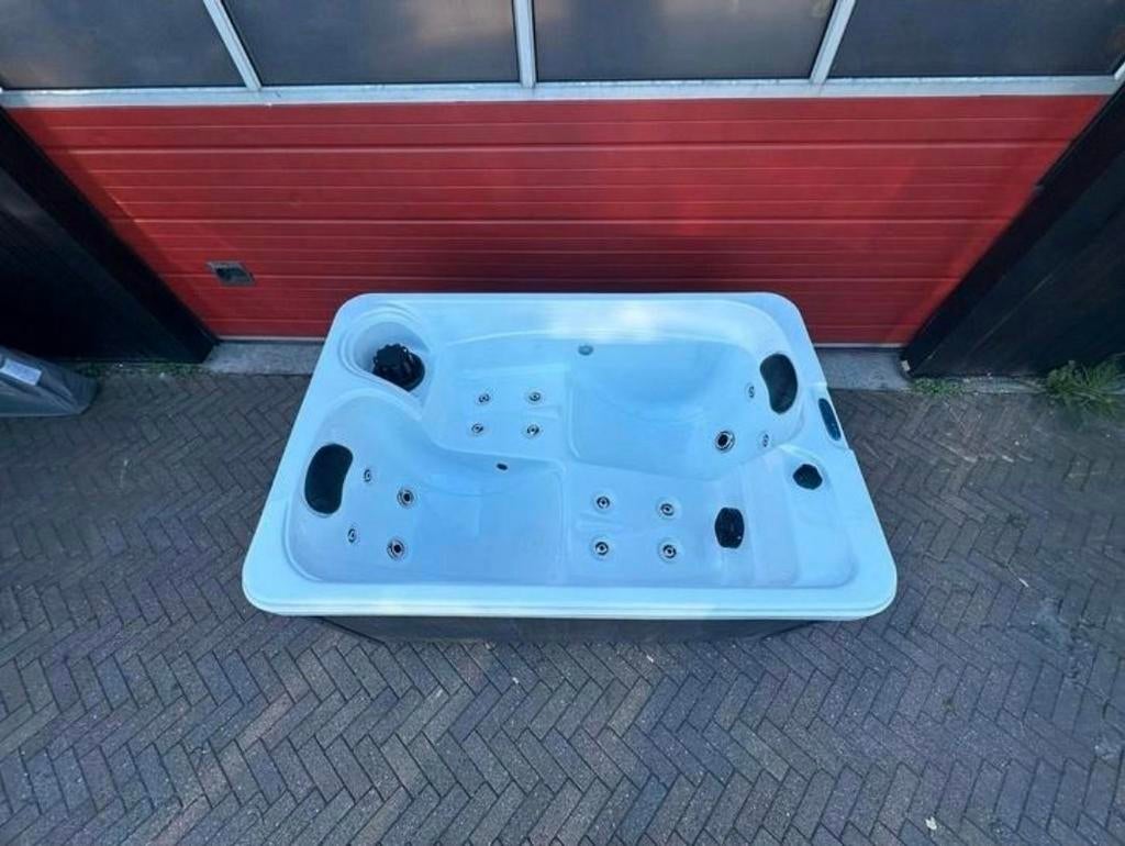 UNIEKE SPA ‼️ SPOTGOEDKOOPE NIEUWE SPA ‼️ 2 PERS., Ophalen of Verzenden, Filter