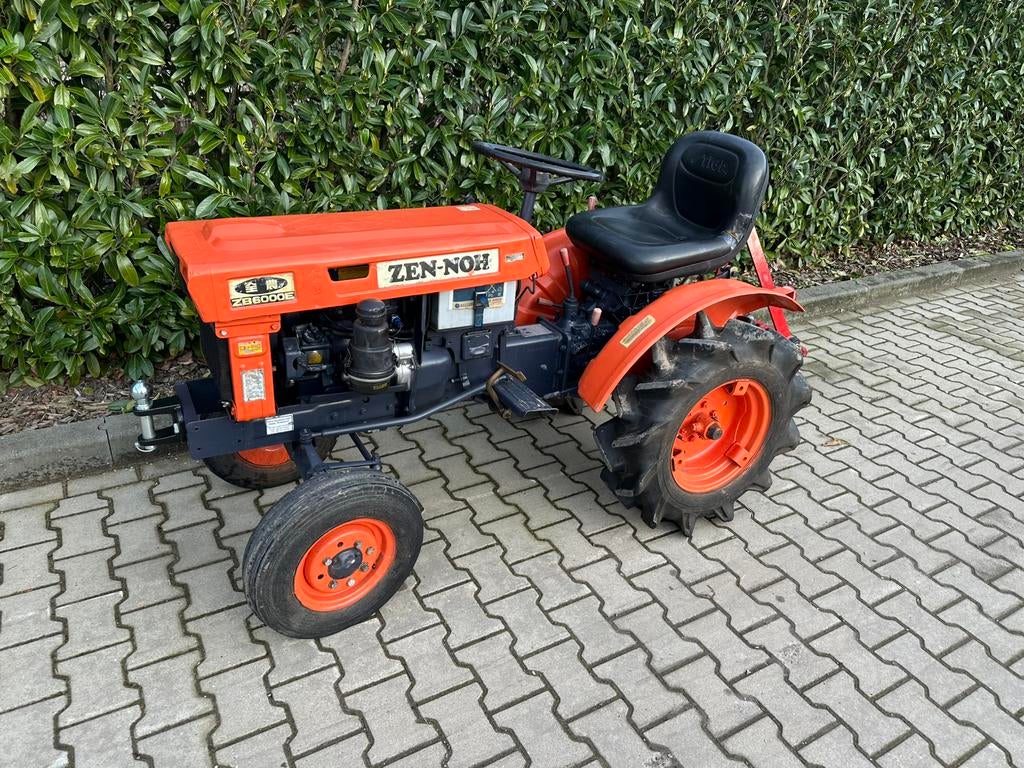 Kubota B6000 met omkeerkoppeling aftakas, Zakelijke goederen, Agrarisch | Tractoren, Overige merken, Gebruikt, Tot 2500, Ophalen of Verzenden