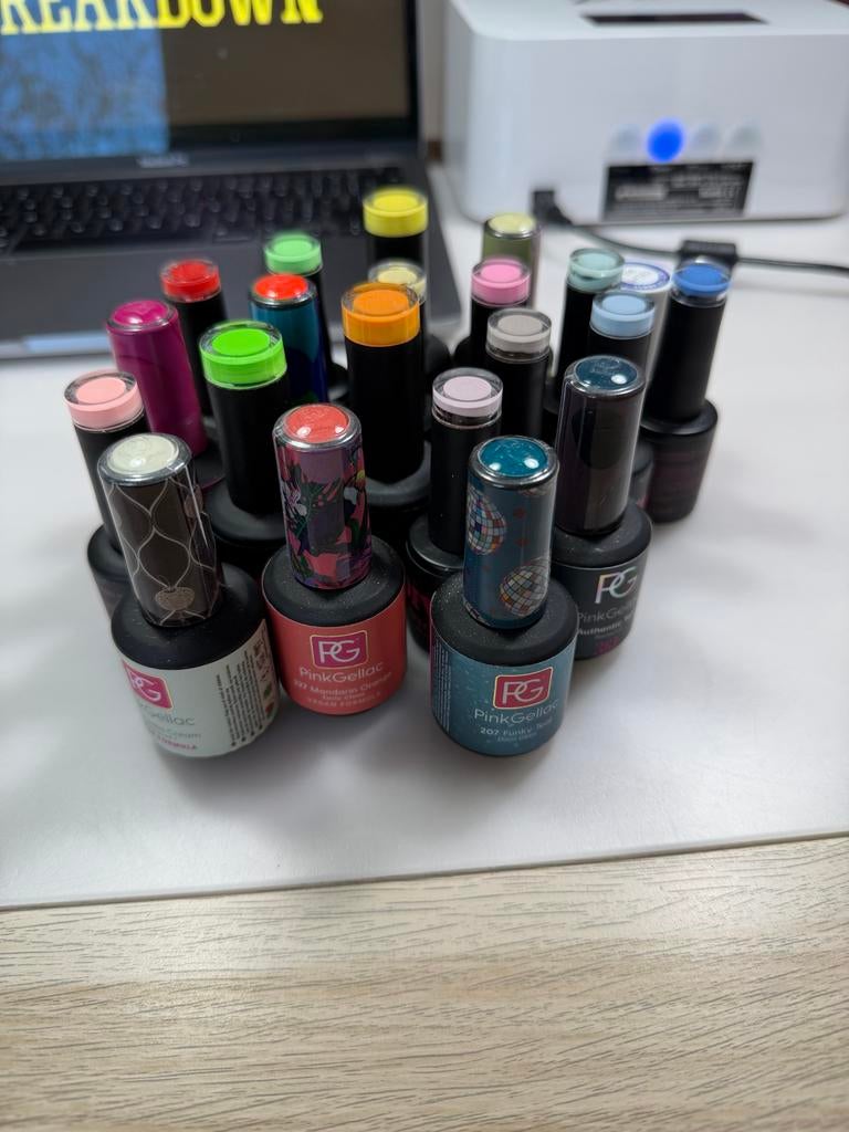 Gellak van Pink Gellac, Diva en Yoshi, Overige kleuren, Ophalen of Verzenden, Zo goed als nieuw, Handen en Nagels