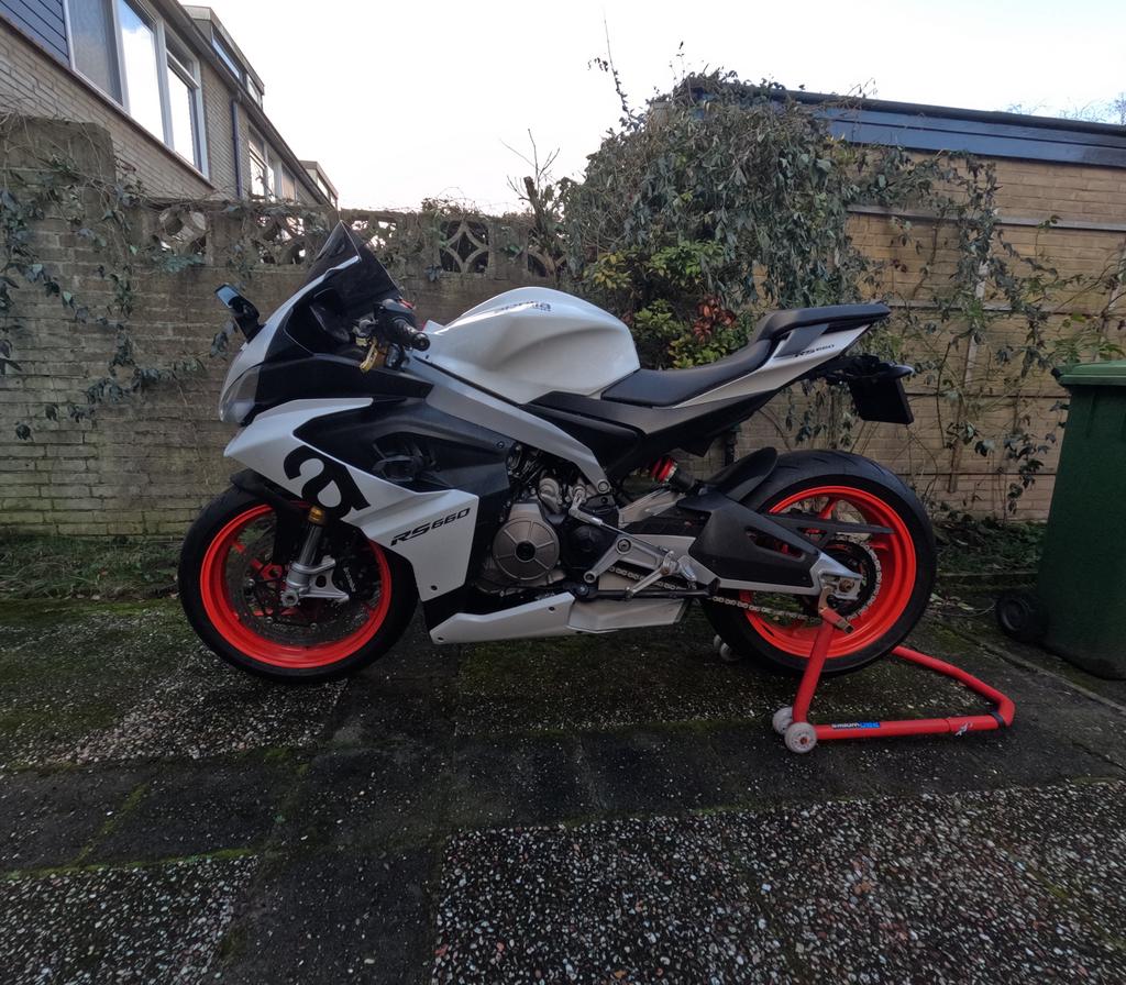 Aprilia RS 660 - Nieuwstaat, sportieve motor!