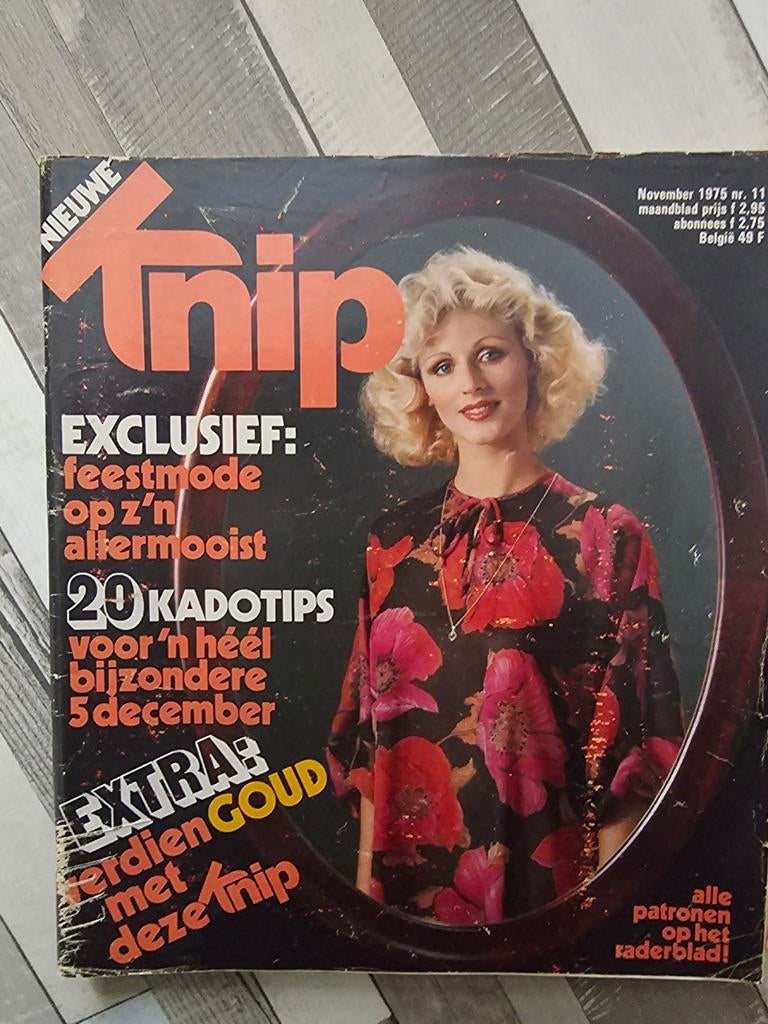 Knip november 1975, Hobby en Vrije tijd, Kledingpatronen, Ophalen of Verzenden, Zo goed als nieuw, Vrouw, Knipmode