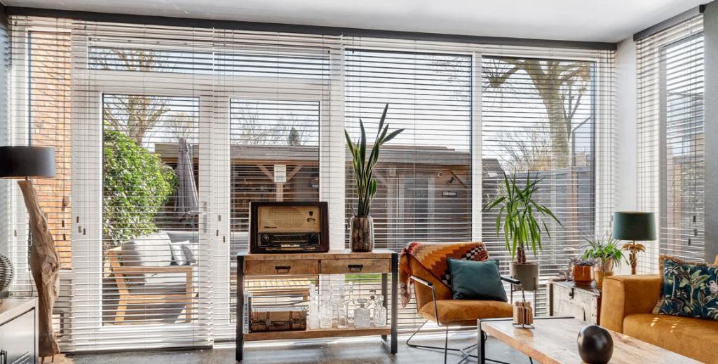 Jaloezieën grijs, Ophalen, Gebruikt, 200 cm of meer, Grijs