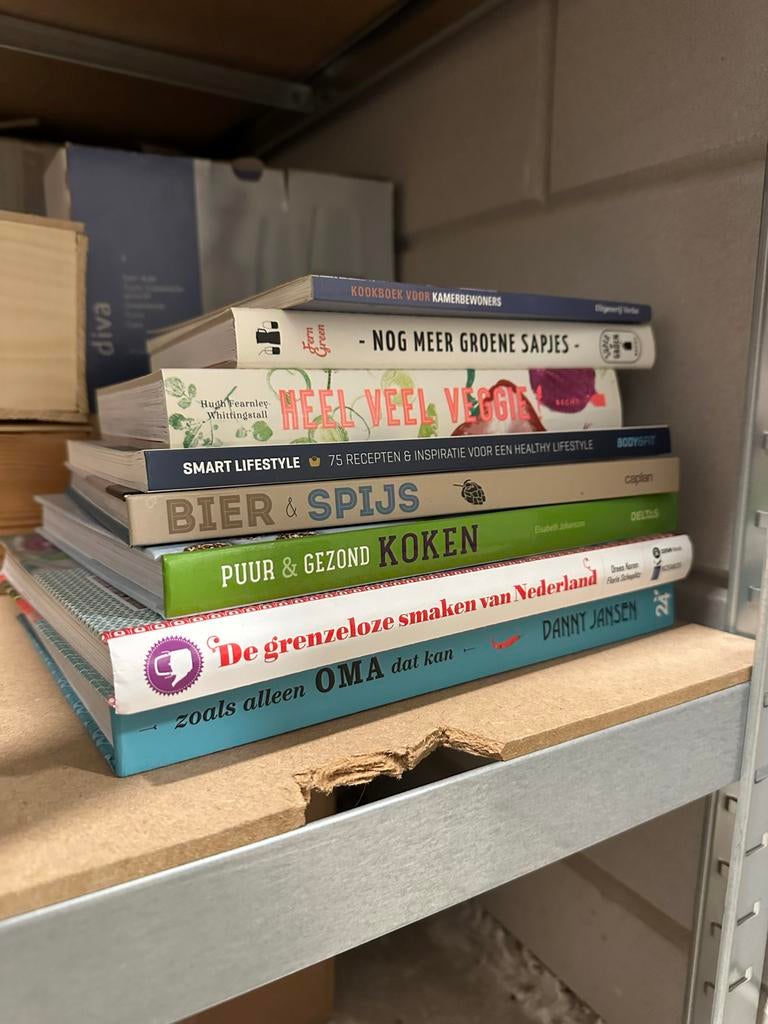 Diverse Kookboeken zo goed als nieuw - Bieden!, Boeken, Voorgerechten en Soepen, Gezond koken, Nederland en België, Ophalen