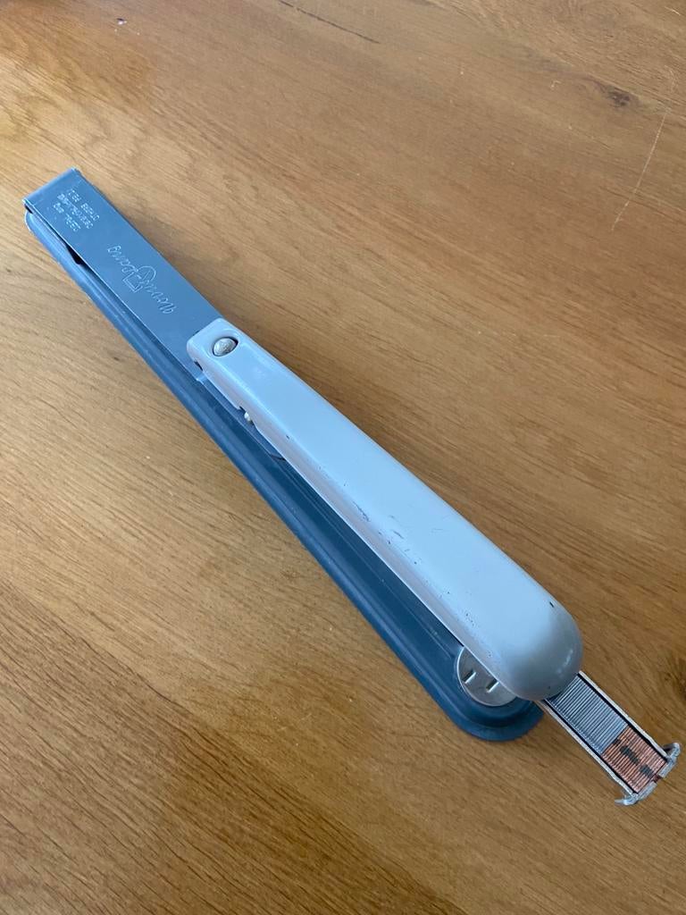 Verlengde nietjes tang, Led-lamp, Minder dan 30 watt, Zo goed als nieuw, E27 (groot)