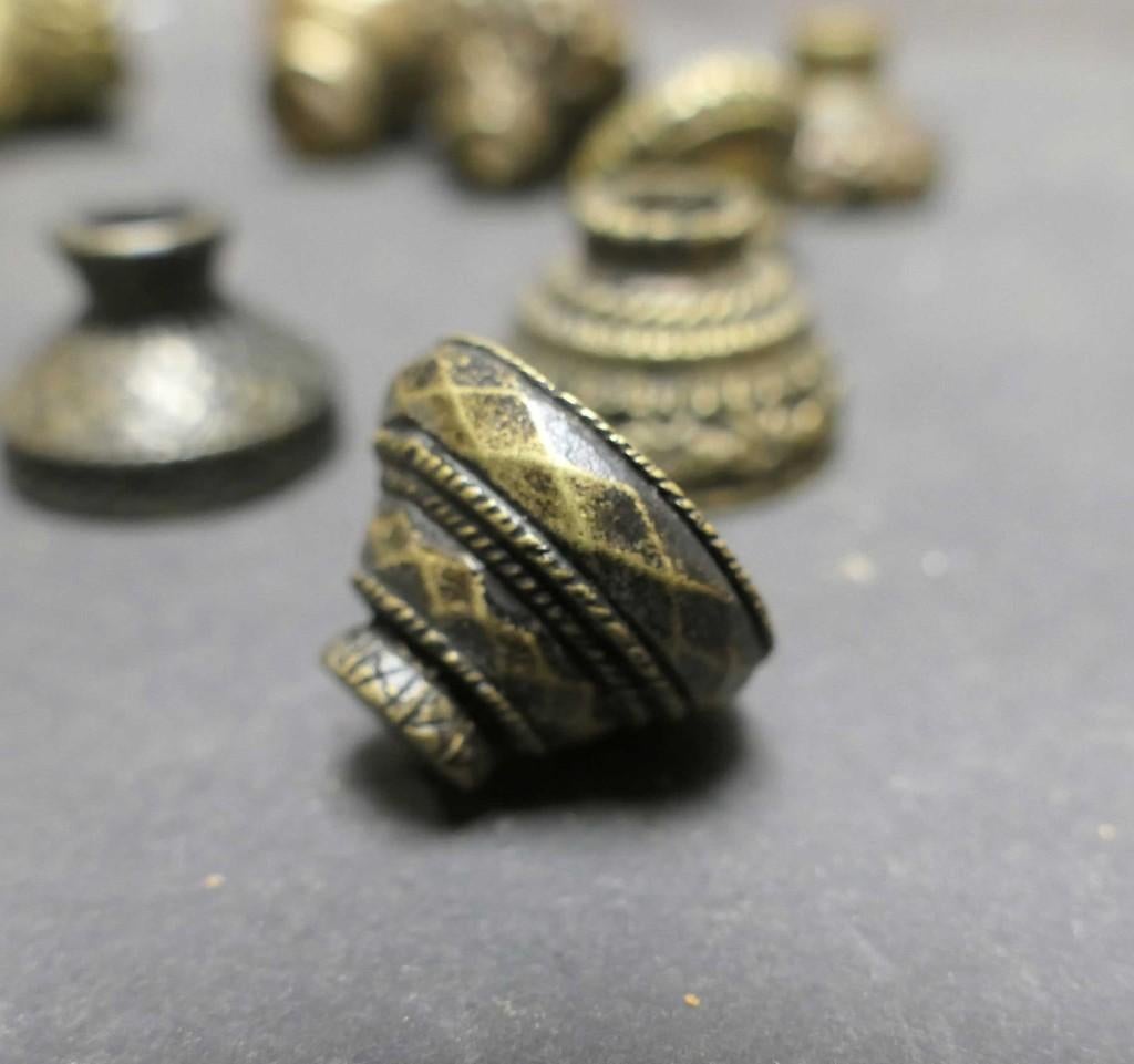 Seluts cups Bugis Keris cupjes mendak SQ1 Sumatra Celebes, Antiek en Kunst, Kunst | Niet-Westerse kunst, Ophalen of Verzenden