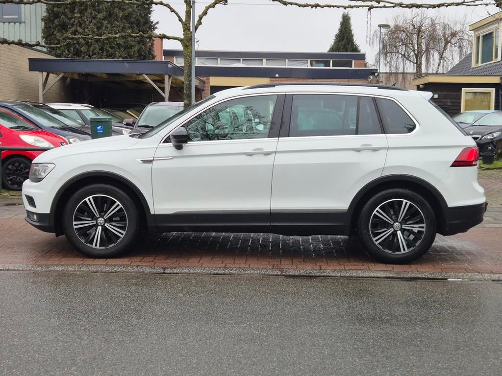 Volkswagen Tiguan 1.4TSI Comfort Business *Automaat|Car-Play, Euro 6, 4 cilinders, 150 pk, Wit