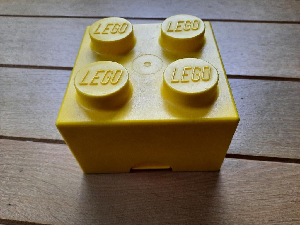 Lego opbergbox brick 4 geel uit 1985, Ophalen of Verzenden, Lego