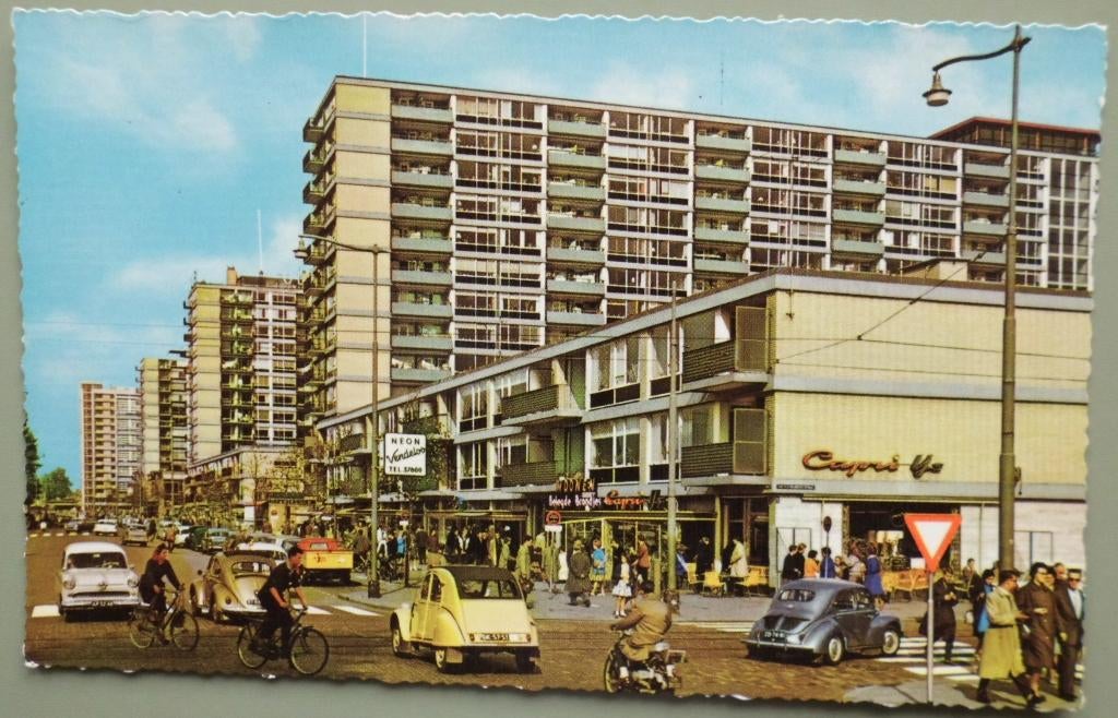 Rotterdam - Karel Doormanstraat - oude autos - 2CV 4CV, Ophalen of Verzenden, 1960 tot 1980, Ongelopen, Zuid-Holland