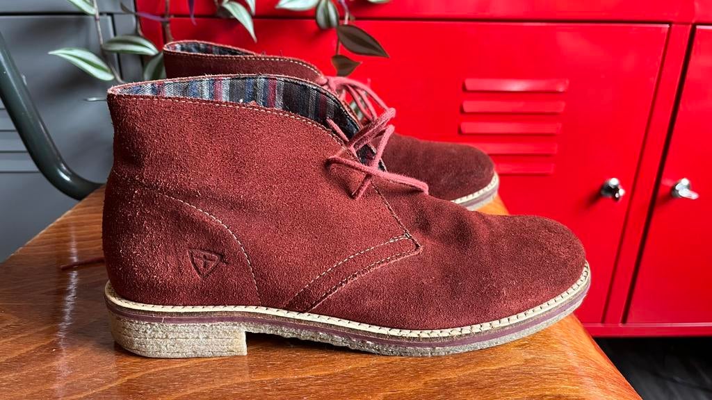Clarks achtige schoenen wijnrood - bordeaux rood maat 39, Ophalen of Verzenden, Zo goed als nieuw, Rood, Sneakers of Gympen