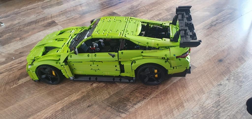 Lego Technic BMW M4 GT3 (3784 stukjes), Ophalen of Verzenden, Zo goed als nieuw