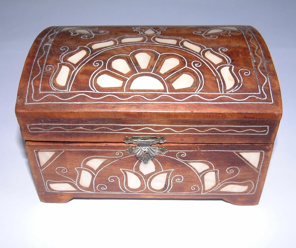 oud kistje hout inleg parelmoer met zilverdraad nr 3, Ophalen of Verzenden, Gebruikt