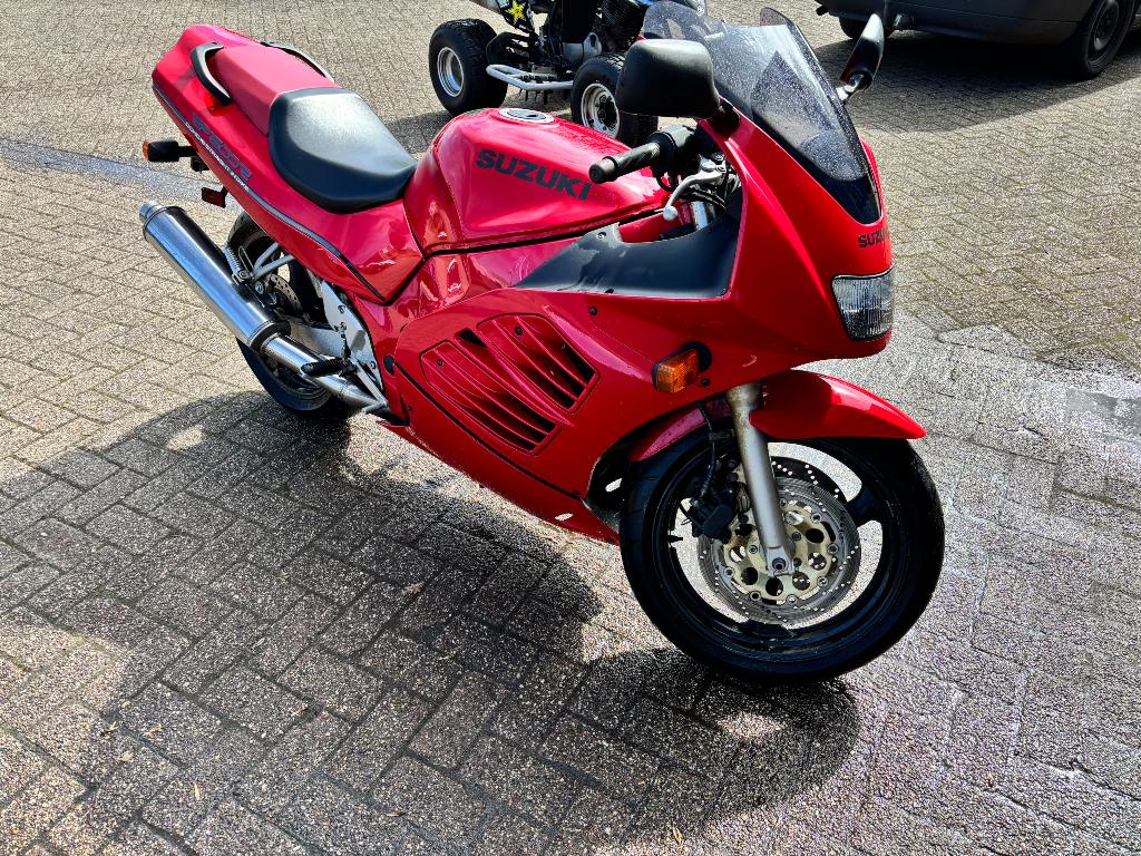 Suzuki RF 600r, 4 cilinders, Meer dan 35 kW, 600 cc, Sport