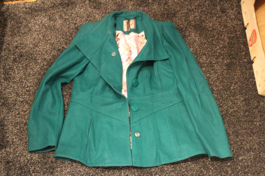 tussen jas groen steps, Ophalen of Verzenden, Gedragen, Maat 42/44 (L), Groen