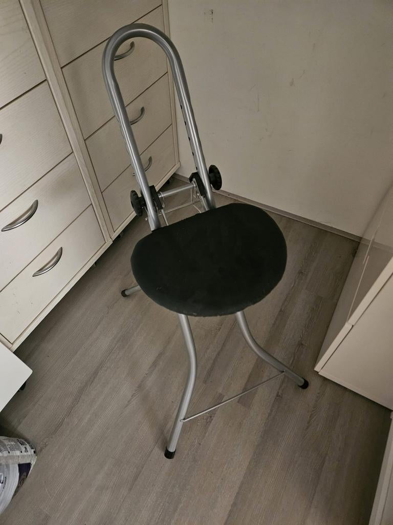 Inklapbare kruk €5,-, Ophalen of Verzenden, Hout