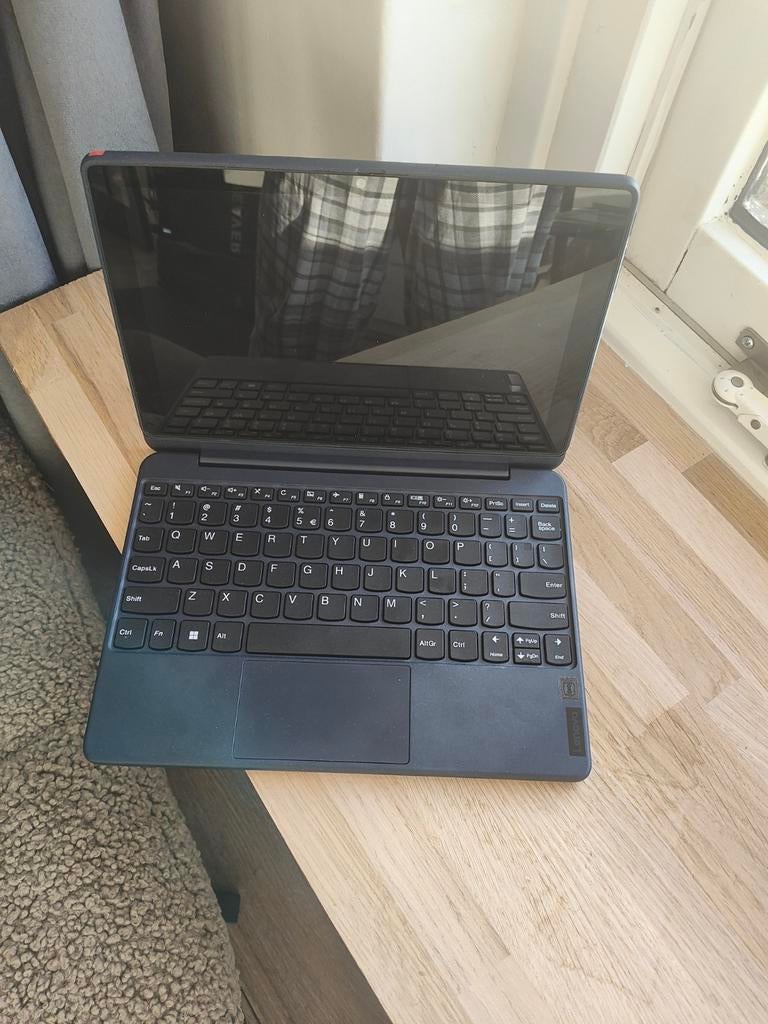 2-in-1 Lenovo 10w Tablet (64GB), Qualcomm Snapdragon 7c Gen 2, Minder dan 2 Ghz, 10 inch of minder, Nieuw
