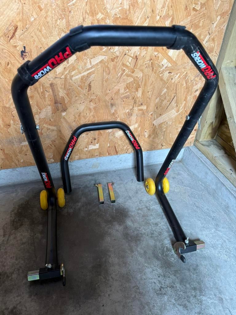 Paddock stand, Ophalen