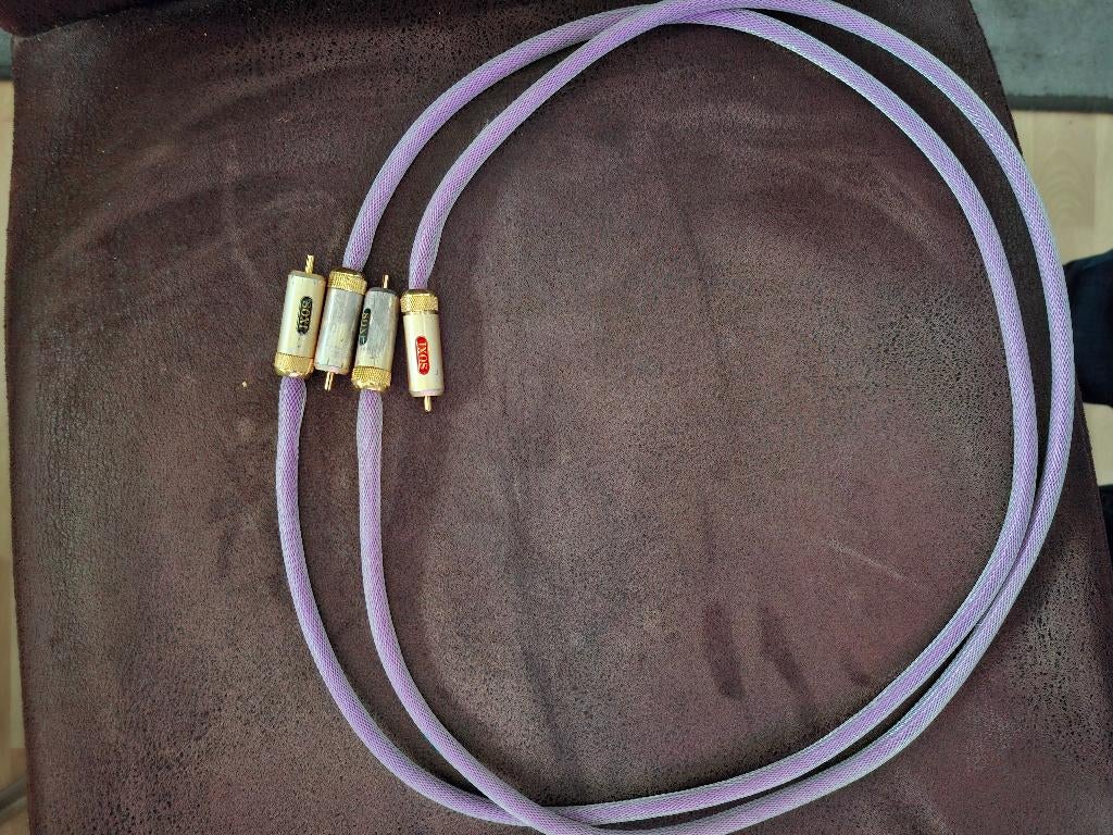 IXOS directional RCA interconnect 103 (100 centimeter), Ophalen of Verzenden, Gebruikt, Minder dan 2 meter