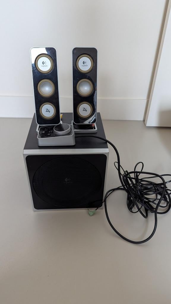Logitech Z4 speakerset, Computers en Software, Pc speakers, Ophalen, Zo goed als nieuw