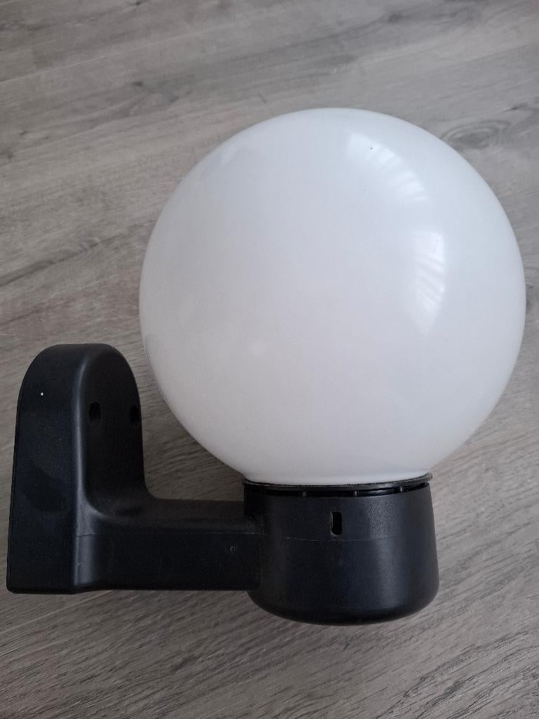 Buitenlamp (Massive), Tuin en Terras, Buitenverlichting, Kunststof, Wandlamp, Ophalen of Verzenden, 50 tot 250 watt