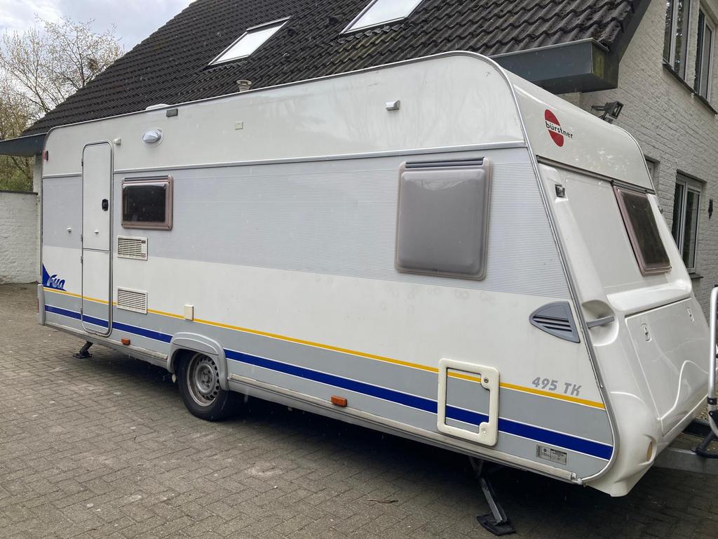 Burstner Fun 495TK (2003) met stapelbed, Frans bed & mover, Ringverwarming, Treinzit, Particulier, Bürstner
