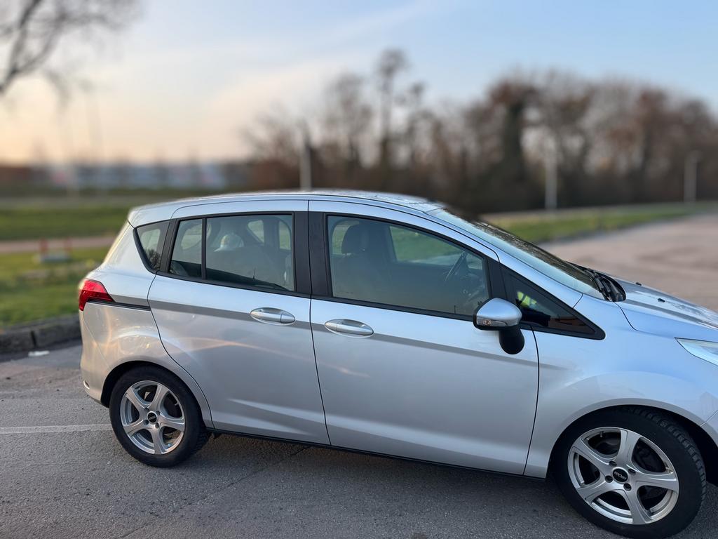 Ford B-Max 1.0 Ecoboost 74KW/100PK 2014 Grijs, Auto's, Ford, Voorwielaandrijving, 750 kg, 100 pk, Origineel Nederlands