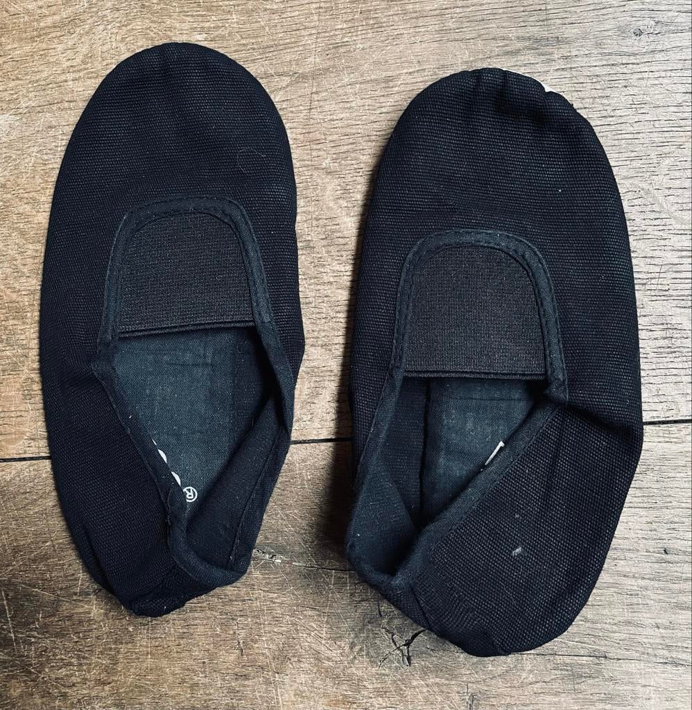 Nieuwe Osaga gymschoenen mt 34, Kinderen en Baby's, Kinderkleding | Schoenen en Sokken, Nieuw, Ophalen of Verzenden, Jongen of Meisje