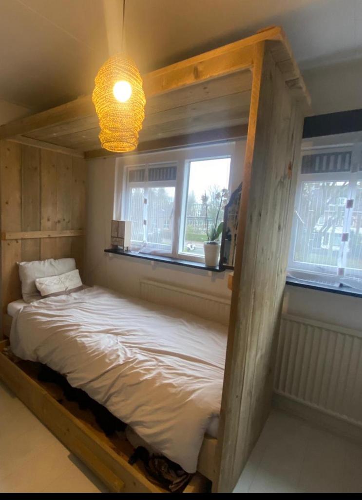 Steigerhouten bedstee met opbergruimte, Kinderen en Baby's, Ophalen, Gebruikt