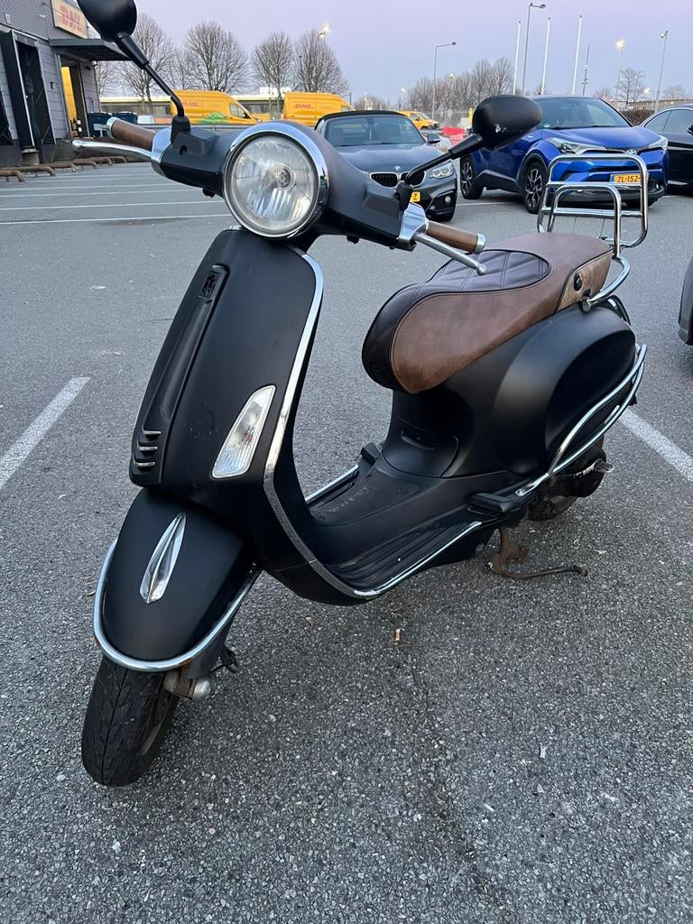 Vespa Primavera 50cc snorscooter, Overige modellen, Ophalen of Verzenden, Zo goed als nieuw, Benzine