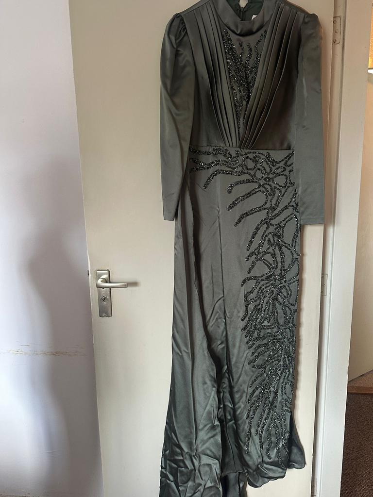 Donkergroene galajurk met lange mouwen, Kleding | Dames, Jurken, Maat 46/48 (XL) of groter, Ophalen of Verzenden, Gedragen, Onder de knie