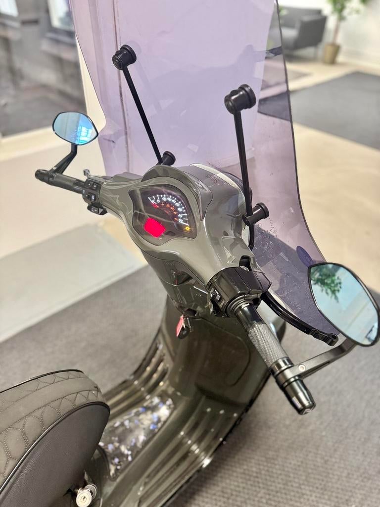 Vespa sprint 80cc, Ophalen of Verzenden, Gebruikt, Maximaal 45 km/u, Overige modellen