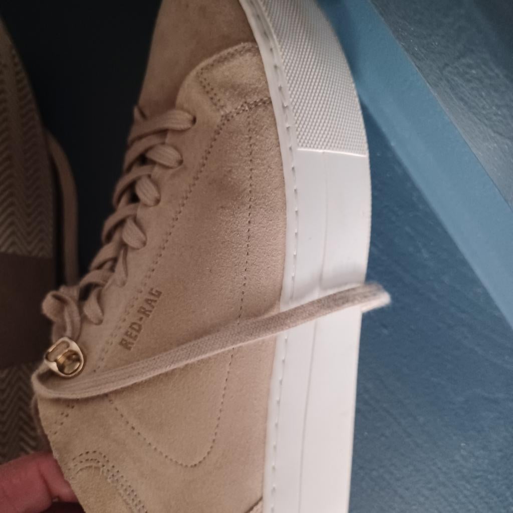Mooie beige nubuck dames Red Rag sneakers, Beige, Ophalen of Verzenden, Red Rag, Sneakers of Gympen