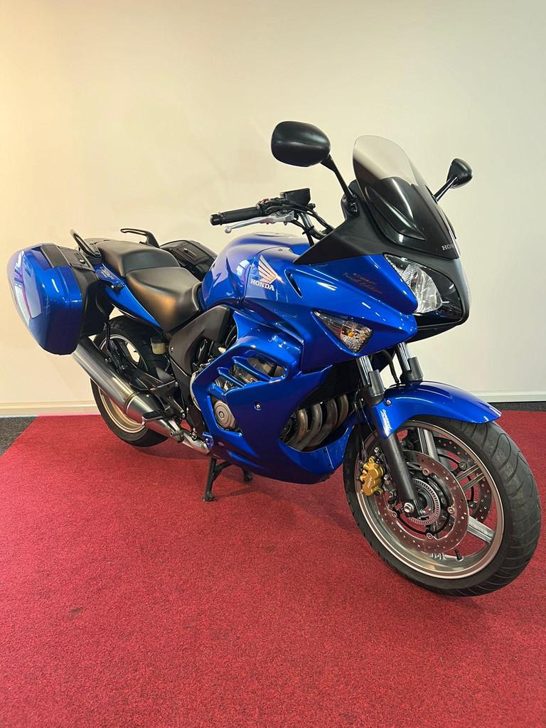 Honda CBF 600 SA motor van 1e eigenaar!, Rivium Boulevard 222-11
2909 LK  Capelle aan den Ijssel, NL, Bedrijf, Honda Motor Europe Limited