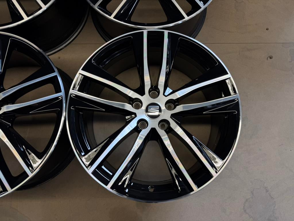 19 inch Origineel Seat Leon Cupra velgen 5x112, Auto-onderdelen, Banden en Velgen, 19 inch, Gebruikt, Velg(en), Ophalen of Verzenden