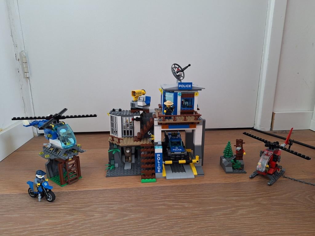 Lego City 60174 Bergpolitie Hoofdkwartier, Ophalen of Verzenden, Gebruikt, Complete set, Lego