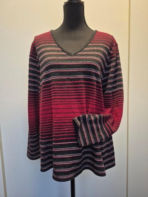 Trui dames rood/zwart met zilverdraad maat 46, Maat 46/48 (XL) of groter, Ophalen of Verzenden, Zo goed als nieuw, Damart